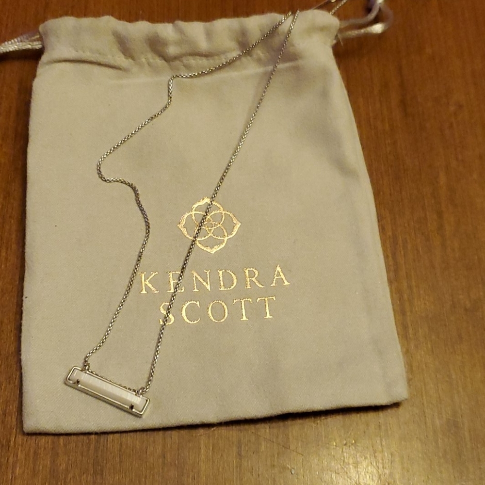 Kendra Scott necklace mother of pearl